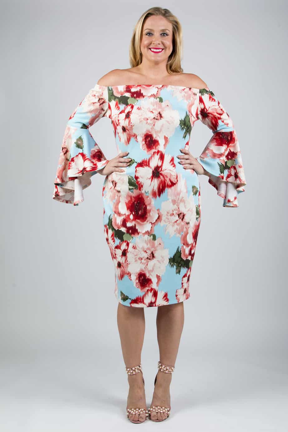 Start the Summer in Style with Xehar Curvy - Plus Size Bell Sleeve Dress