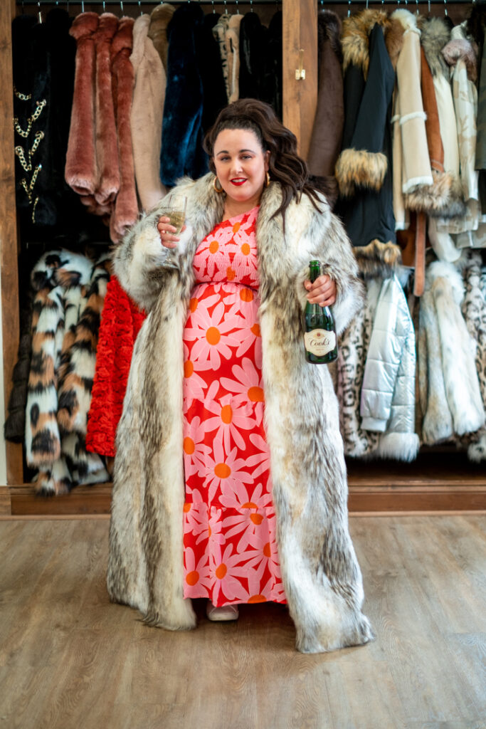 donna salyers fabulous furs in Covington KY